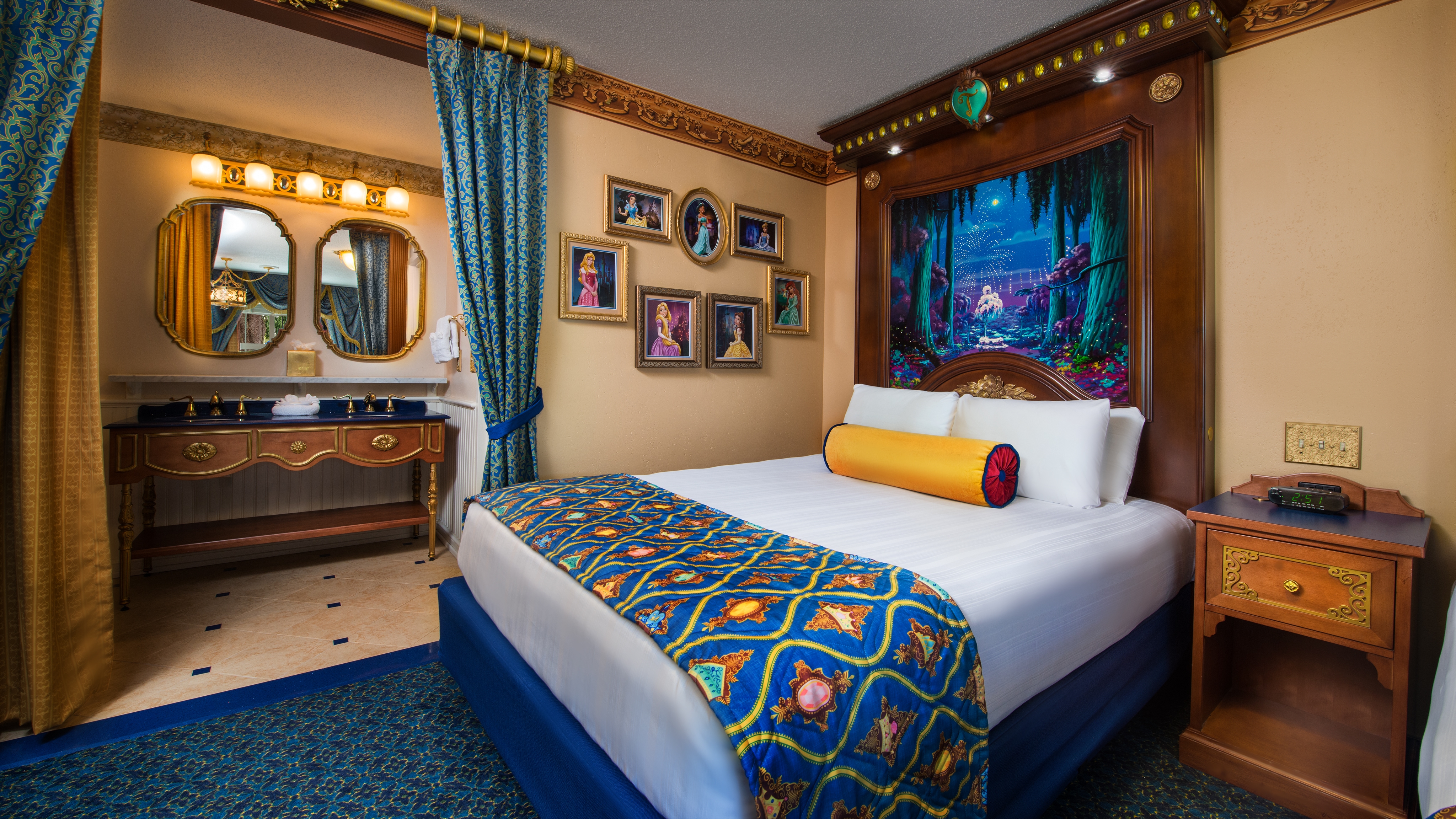 Royal Guest Room River View Themeparkbeds Com